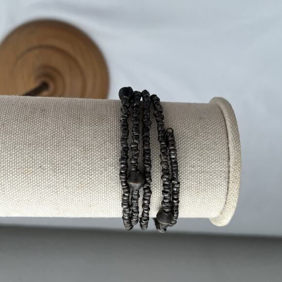 Metallic beaded coil bracelet, retro, boho, casual, one size - Picture 4 of 5